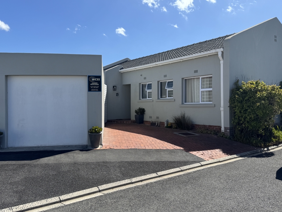 To Let 3 Bedroom Property for Rent in Tokai Western Cape